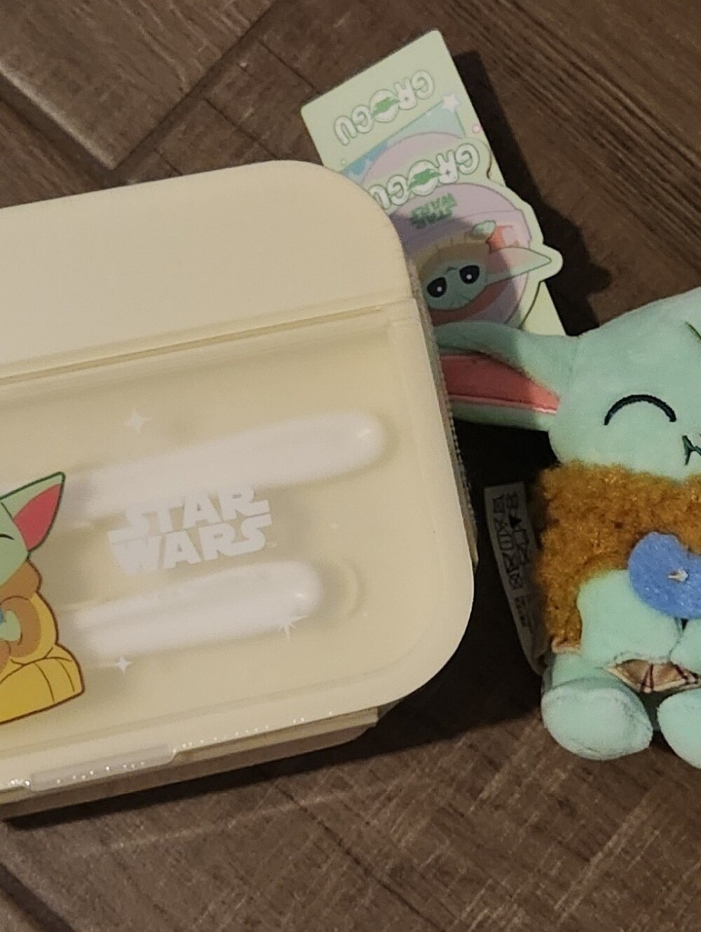 Star Wars Grogu Cream and Mint Kids Lunch Box with Plush Keychain